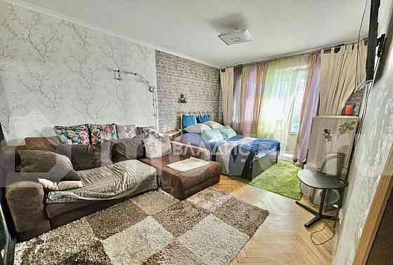 2-комн. квартира, 56 м2, 13/16 эт. Москва