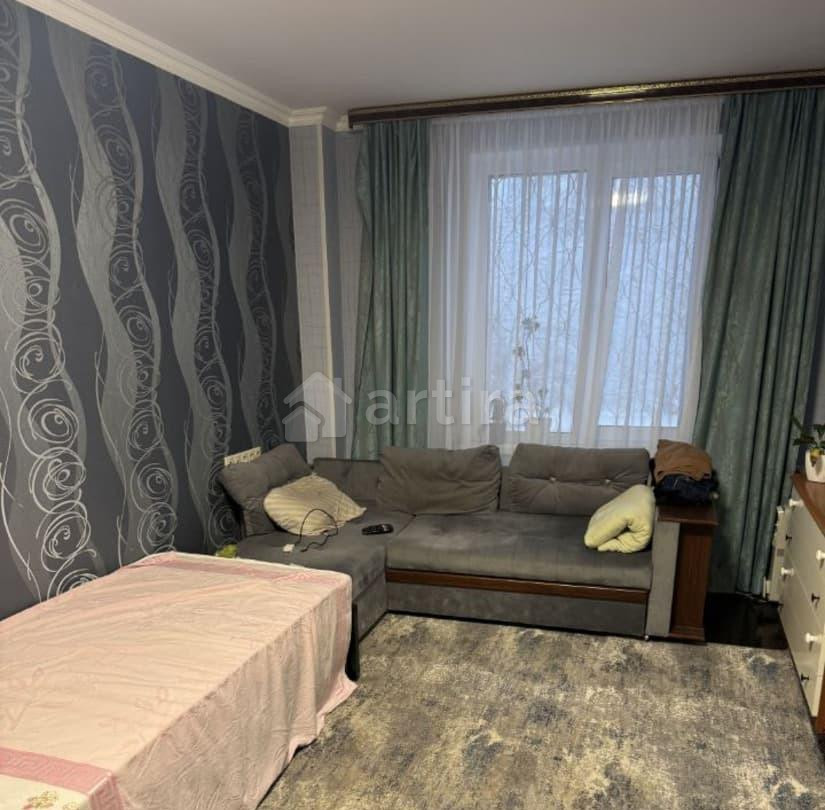 Комната, 18.5 м2, 1/9 эт. Москва - изображение 1