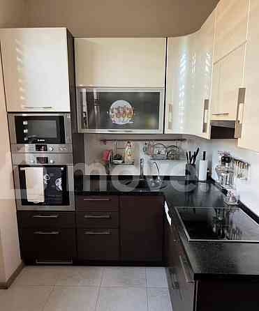 4-комн. квартира, 102 м2, 3/8 эт. Москва