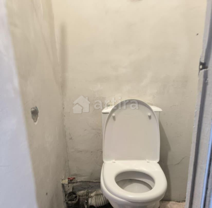 Комната, 17 м2, 1/5 эт. Иркутск - изображение 3