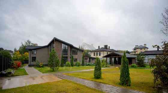 Коттедж, 450 м2 Лобня