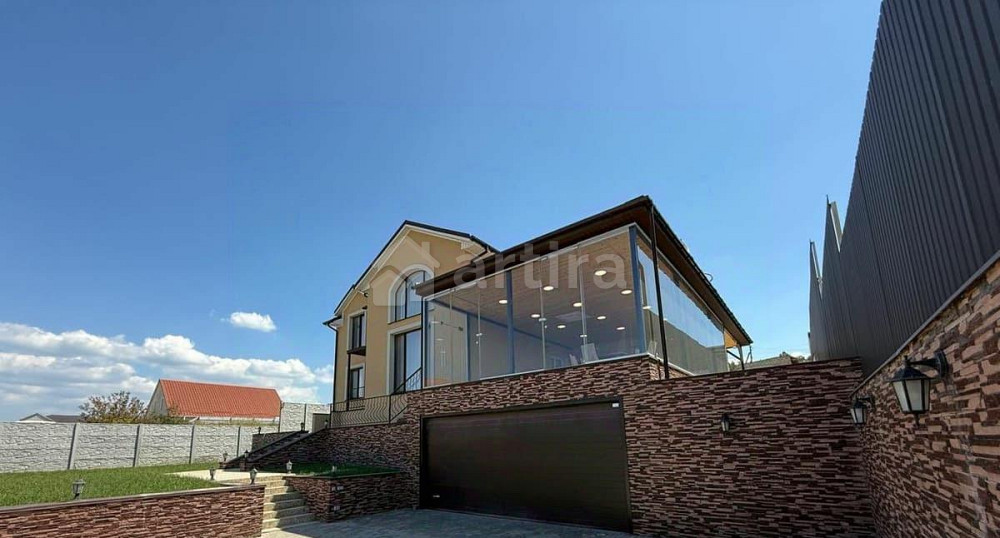 Дом, 330 м2, 13 соток, 2 эт. Симферополь - изображение 1