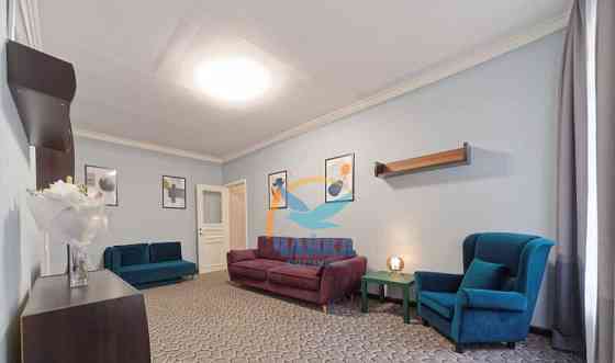 2-комн. квартира, 76 м2, 4/5 эт. Санкт-Петербург