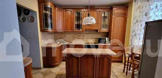 4-комн. квартира, 132.6 м2, 4/9 эт. Москва