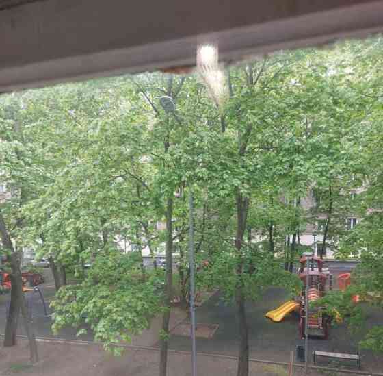 Комната, 35.3 м2, 2/6 эт. Москва