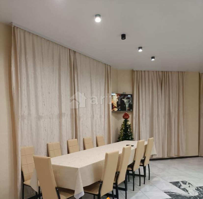 Коттедж, 250 м2, 10 соток, 3 эт. Красноярск - изображение 1