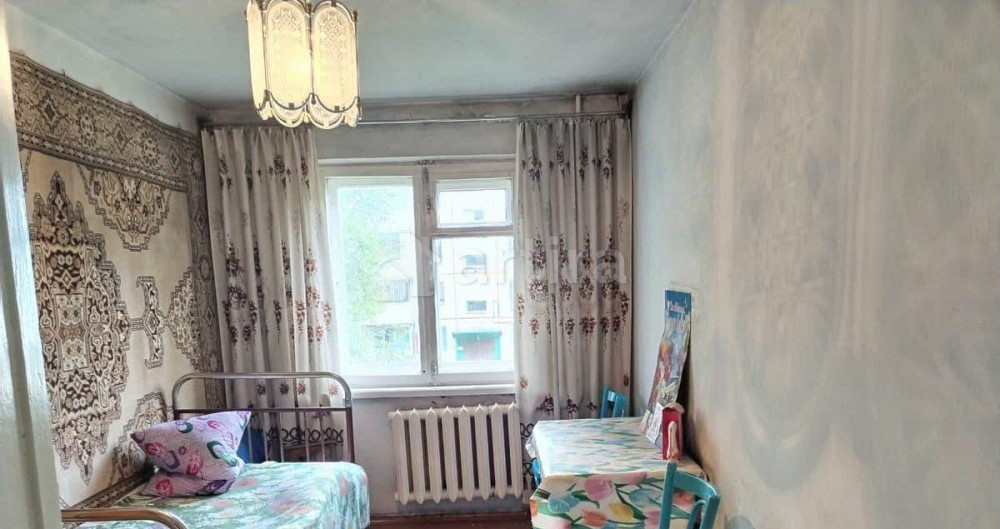 Комната, 9 м2, 3/5 эт. Кемерово - изображение 1