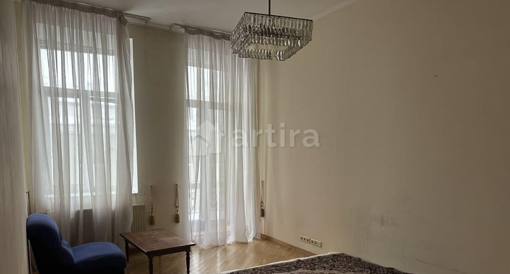 Комната, 18 м2, 3/5 эт. Москва - изображение 1