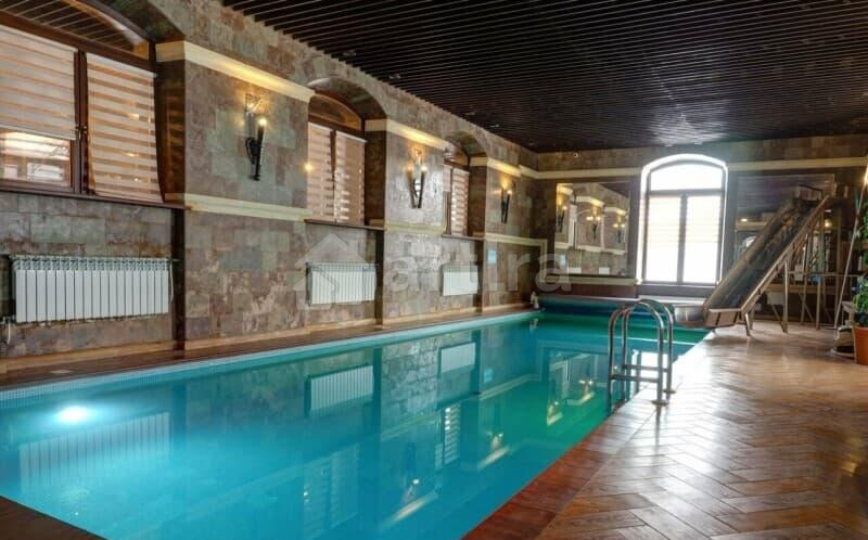 Коттедж, 800 м2 Троицк - изображение 1