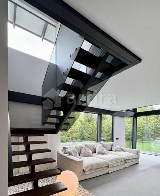 Дом, 320 м2, 11 соток, 2 эт. Нахабино - изображение 1