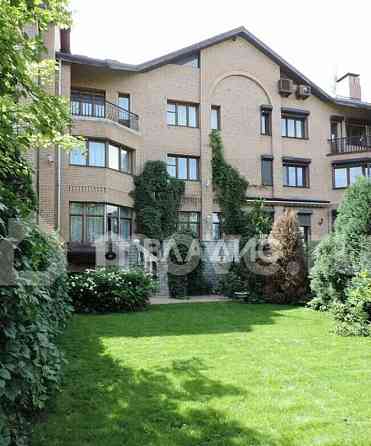 Квартира, 450 м2, 1/3 эт. Москва