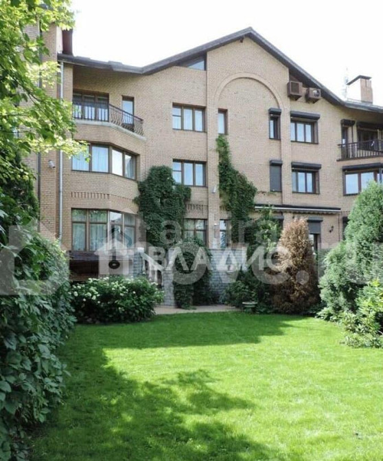 Квартира, 450 м2, 1/3 эт. Москва - изображение 1