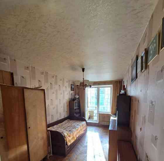 Комната, 12.7 м2, 1/9 эт. Москва