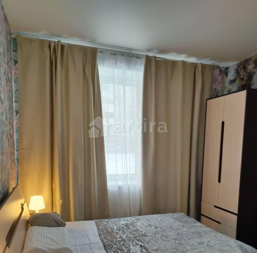 Комната, 60 м2, 1/5 эт. Москва - изображение 1