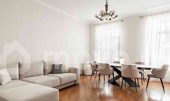 4-комн. квартира, 123.8 м2, 2/5 эт. Москва