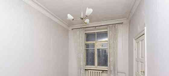 Комната, 32.9 м2, 3/5 эт. Москва