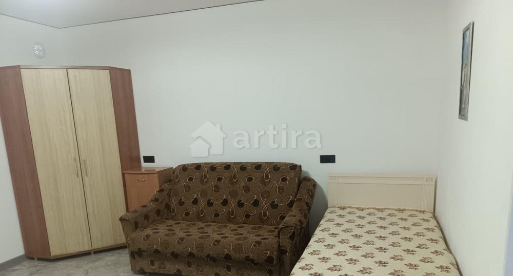 Дом, 40 м2, 1 сотка, 1 эт. Симферополь - изображение 1