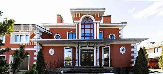 Дом, 850 м2, 21 сотка, 3 эт. Истра