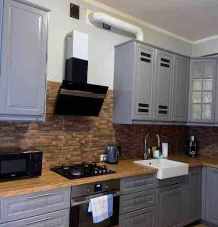 2-комн. квартира, 70 м2, 2/6 эт. Санкт-Петербург