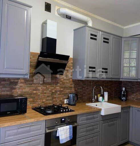 2-комн. квартира, 70 м2, 2/6 эт. Санкт-Петербург - изображение 2