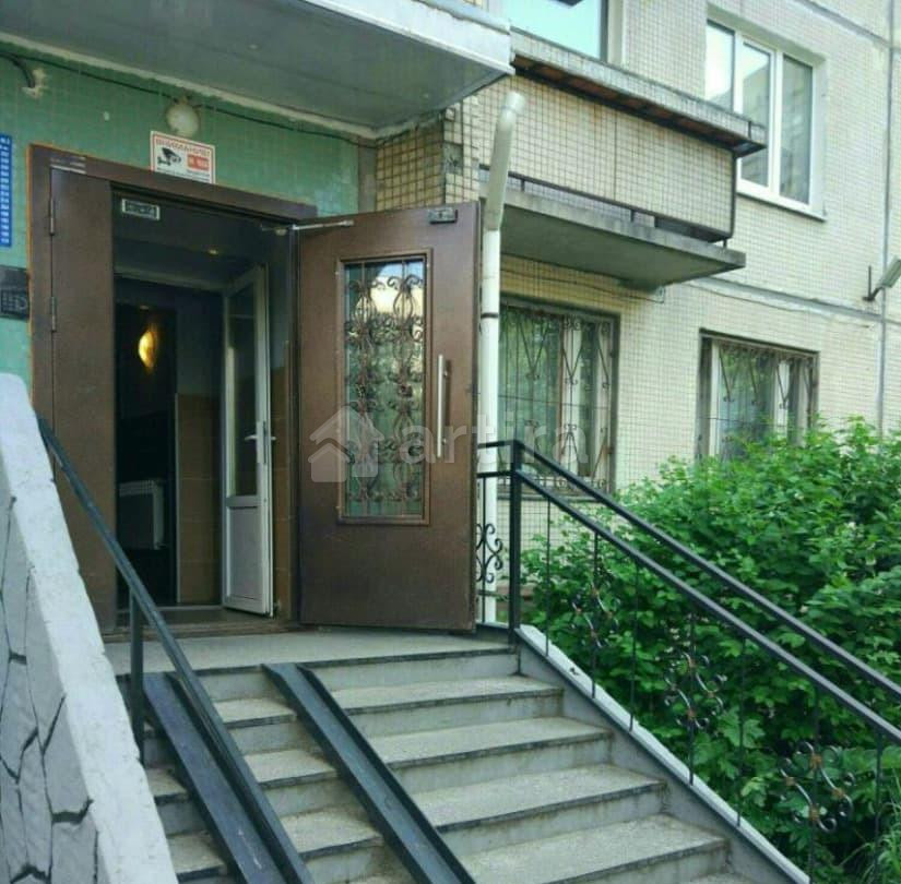 Комната, 12 м2, 1/14 эт. Санкт-Петербург - изображение 1