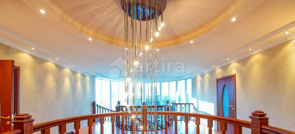 Дом, 430 м2, 10 соток, 3 эт. Красноярск - изображение 2