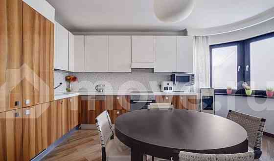 5-комн. квартира, 158 м2, 24/25 эт. Москва