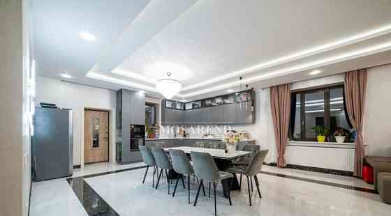 Коттедж, 600 м2 Москва