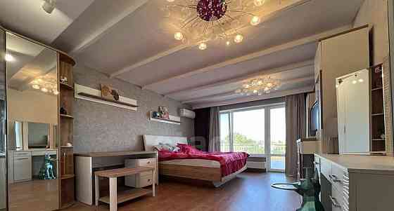 Дом, 240.5 м2, 8 соток, 2 эт. Симферополь