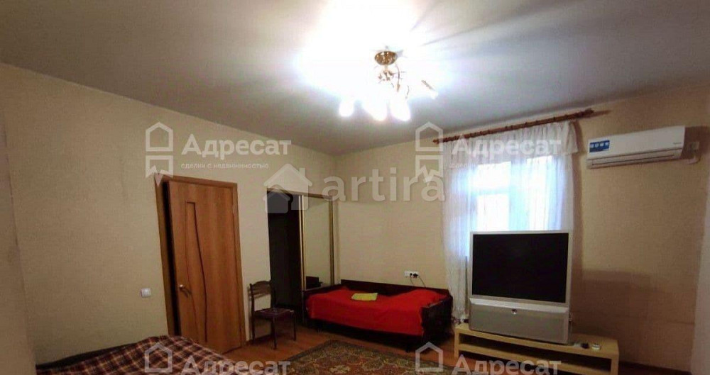 Дом, 130 м2, 2 сотки, 3 эт. Волгоград - изображение 1