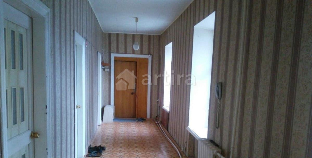 Комната, 92 м2, 2/2 эт. Саратов - изображение 1