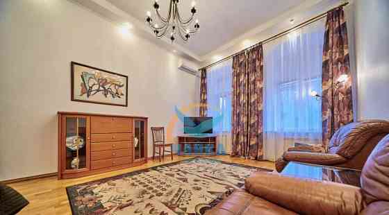 2-комн. квартира, 70 м2, 2/4 эт. Санкт-Петербург