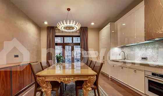 4-комн. квартира, 140.5 м2, 2/12 эт. Москва