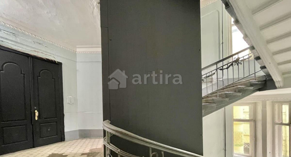 Комната, 101 м2, 3/7 эт. Санкт-Петербург - изображение 3