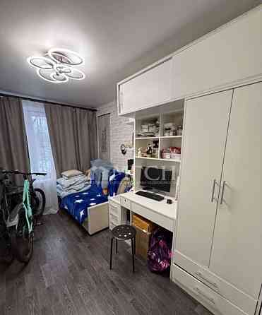 2-комн. квартира, 42 м2, 4/5 эт. Москва