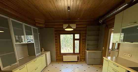 Коттедж, 550 м2, 1.85 га, 3 эт. Москва