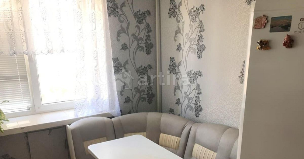 Комната, 65 м2, 9/9 эт. Волгоград - изображение 1