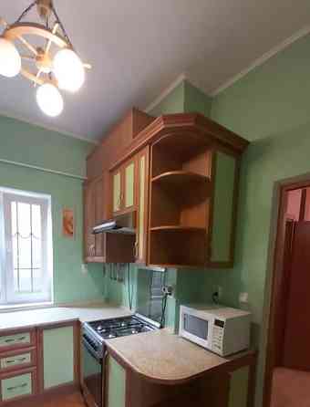 Дом, 240.6 м2, 2 сотки, 3 эт. Алупка