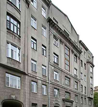 Комната, 52.4 м2, 3/6 эт. Москва