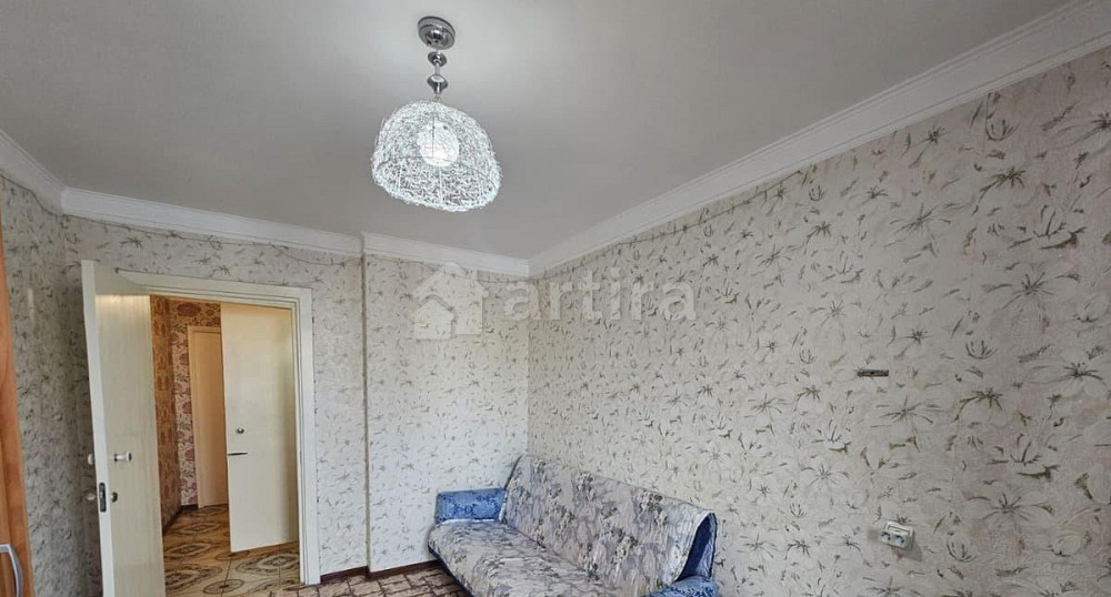 Комната, 15 м2, 3/9 эт. Тюмень - изображение 1