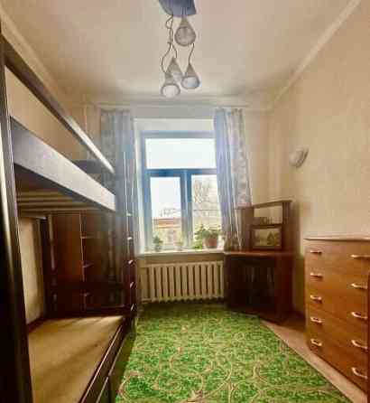 Комната, 53 м2, 5/5 эт. Москва