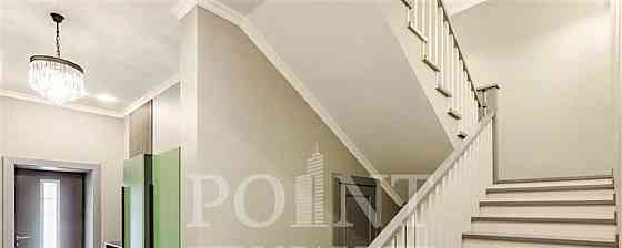 Таунхаус, 290 м2, 2.7 сотки, 3 эт. Истра