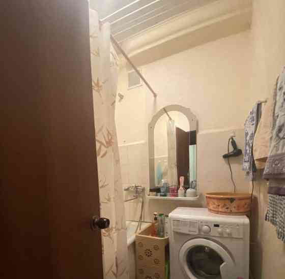 Комната, 80 м2, 1/5 эт. Москва