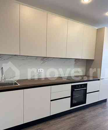 4-комн. квартира, 108 м2, 3/33 эт. Москва