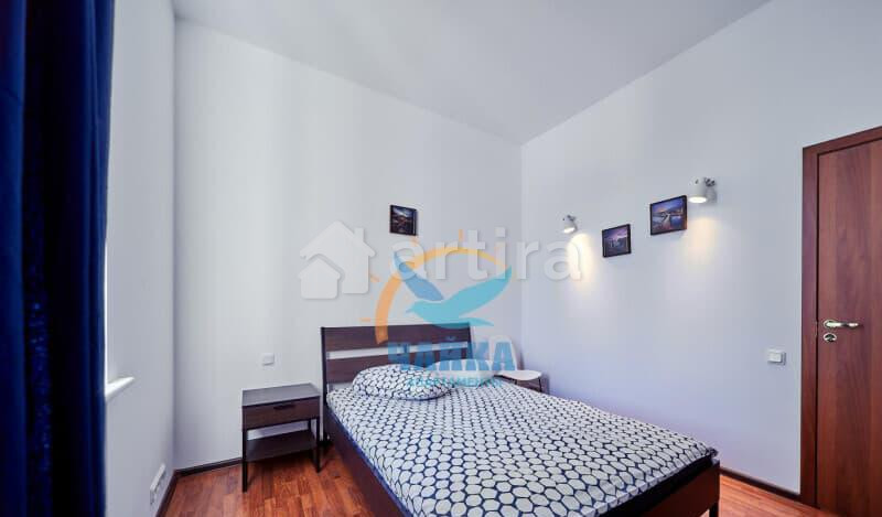 4-комн. квартира, 110 м2, 5/6 эт. Санкт-Петербург - изображение 2