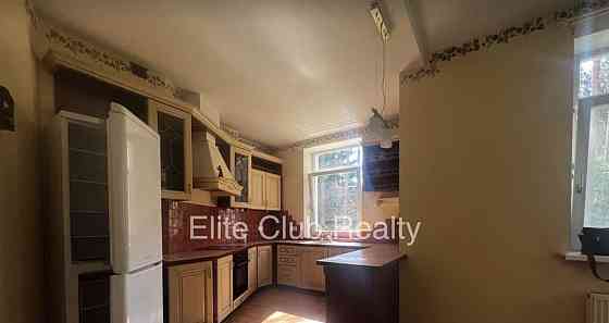 Дом, 390 м2, 30 соток, 3 эт. Рощино