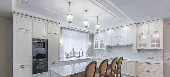 Дом, 721 м2, 10 соток, 3 эт. Химки