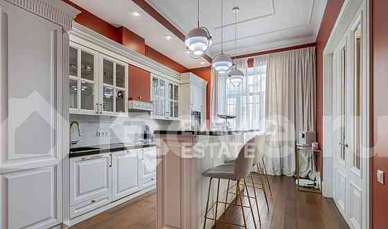 4-комн. квартира, 175.6 м2, 5/7 эт. Москва