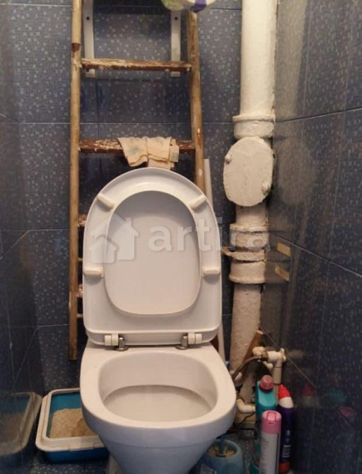 Комната, 14 м2, 5/5 эт. Москва - изображение 1