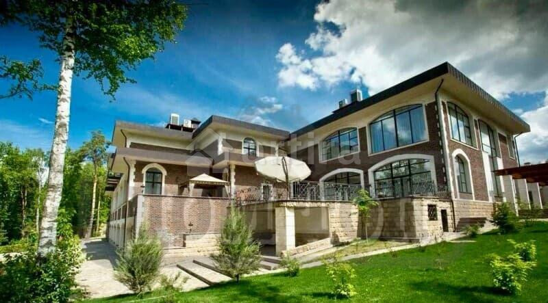 Коттедж, 4000 м2 Одинцово - изображение 1